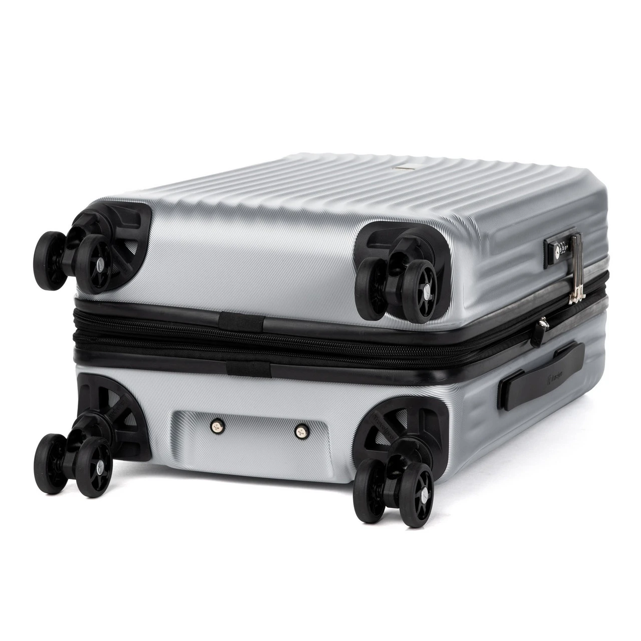 Travelpro Maxlite Air Expandable Cabin Suitcase - 55cm 6 Travelpro Maxlite Air Expandable Cabin Suitcase - 55cm - Image 6