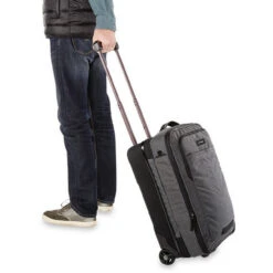 Dakine Status Roller 42L+ Expandable Cabin Suitcase - 55cm 11 Dakine Status Roller 42L+ Expandable Cabin Suitcase - 55cm -Luggage Superstore bw d10002940 1200 3 30424.1693925602
